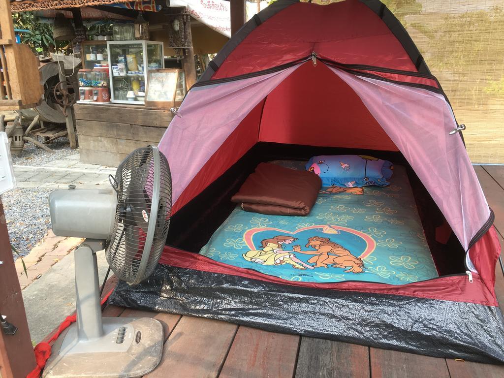 华富里府小村庄民宿 Lop Buri 外观 照片